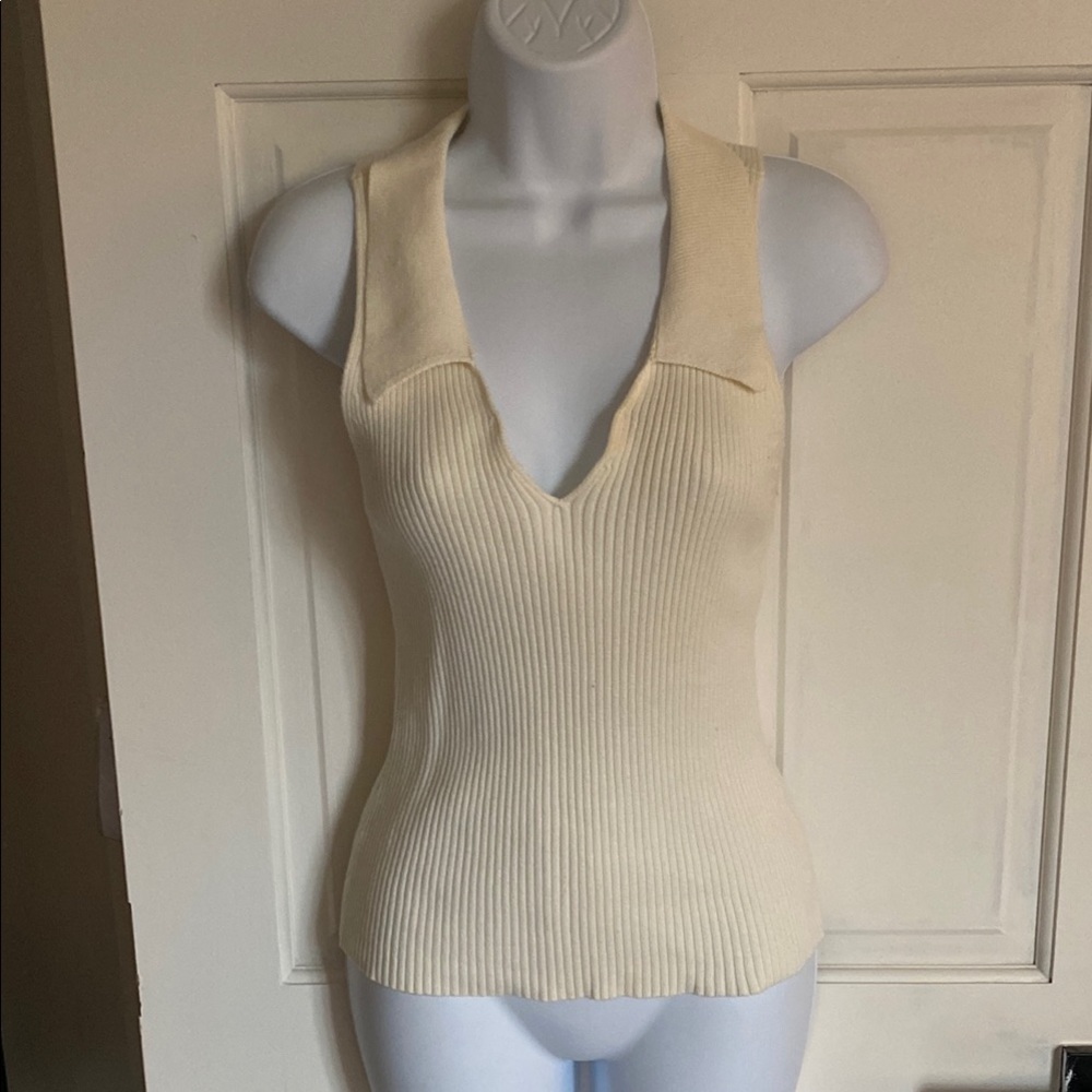 LAST DAY Old Navy Cream Ribbed Top - Size M
